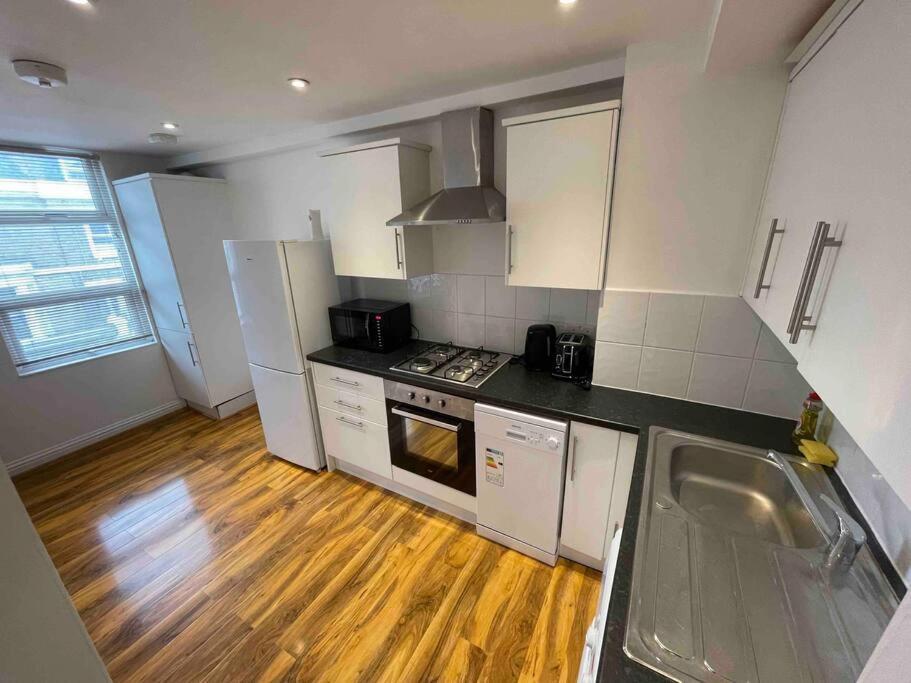Comfortable 1 Bedroom And Double Sofa Bed Flat Apartament *